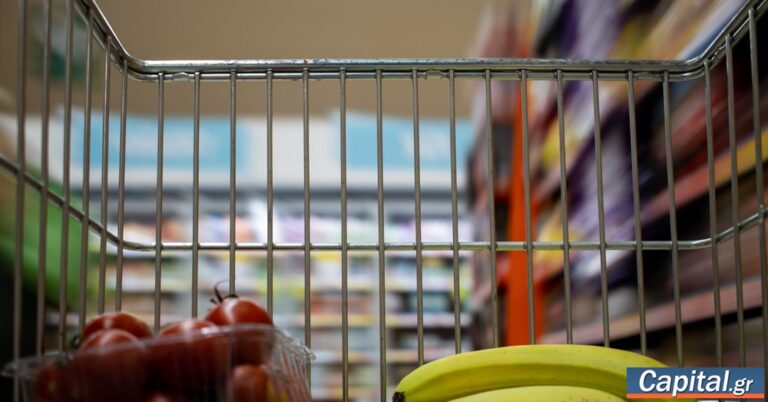 Λιγότεροι κωδικοί, μεγαλύτερες εκπτώσεις – Το σχέδιο για τη νέα συμφωνία τιμών στα σούπερ μάρκετ