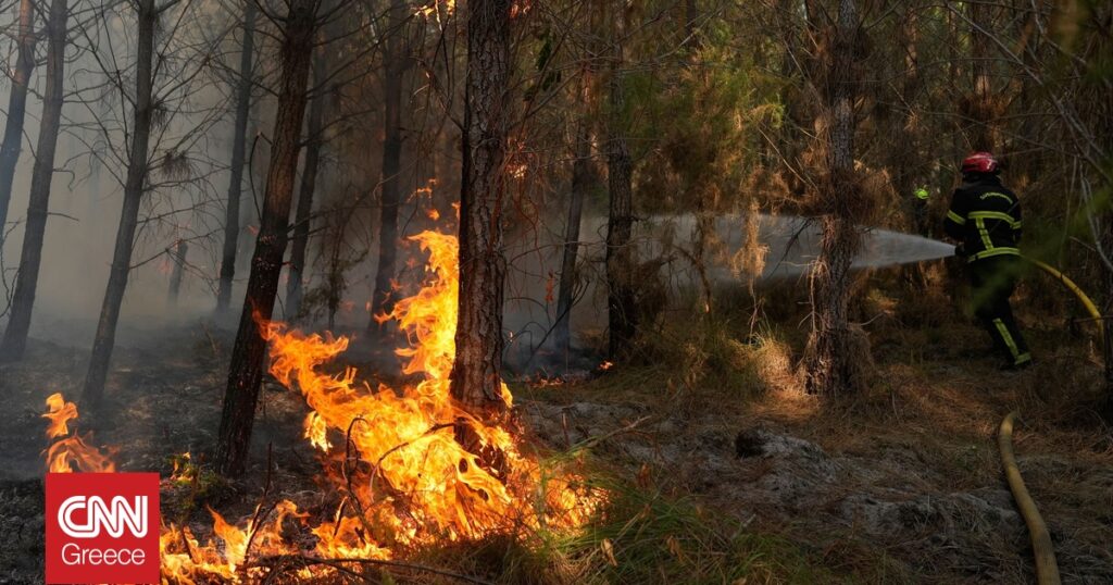 Γαλλία: Νέα φωτιά σε δάσος της Λαντ – Τουλάχιστον 400 κάτοικοι απομακρύνθηκαν από τα σπίτια τους
