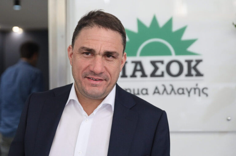 Τσουκαλάς: Η κυβέρνηση θέλει «δύο Ελλάδες» – Εμείς θέλουμε μια Ελλάδα που να τους χώρα όλους