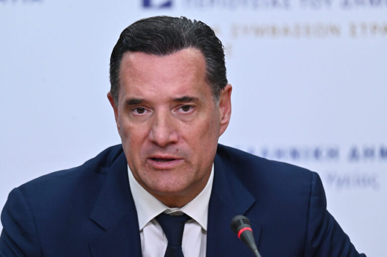 Γεωργιάδης κατά Politico και Μόσιαλου για τον Μαζωνάκη: Αριστερή προπαγάνδα
